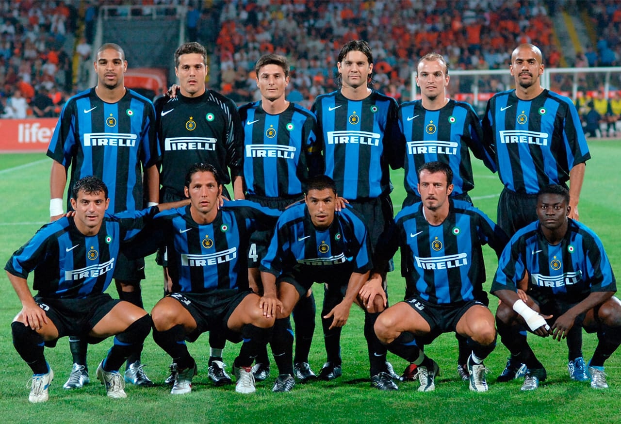 El Inter de Milán 1997, no logró ganar la Serie A, quedó segundo de la Juventus. Hasta que en la campaña 2005/2006 hizo la hazaña de ganar, luego de 15 años sin un título local.